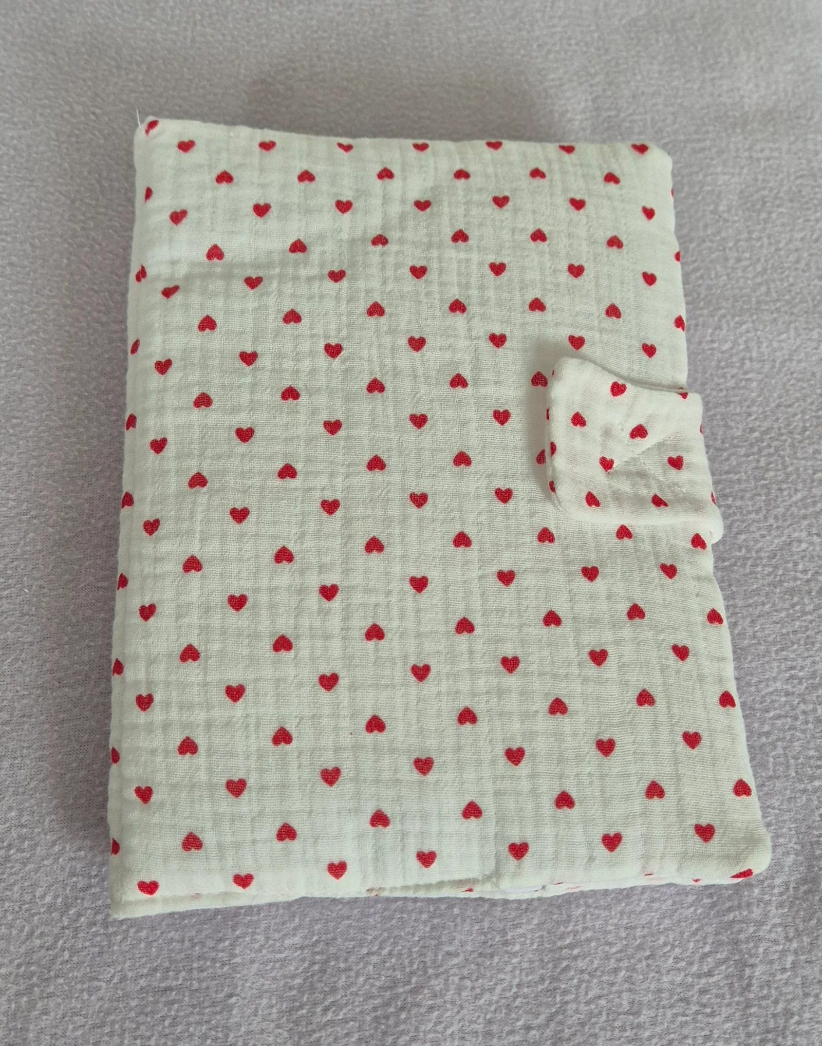Protège carnet coeur rouge neuf personnalisable 